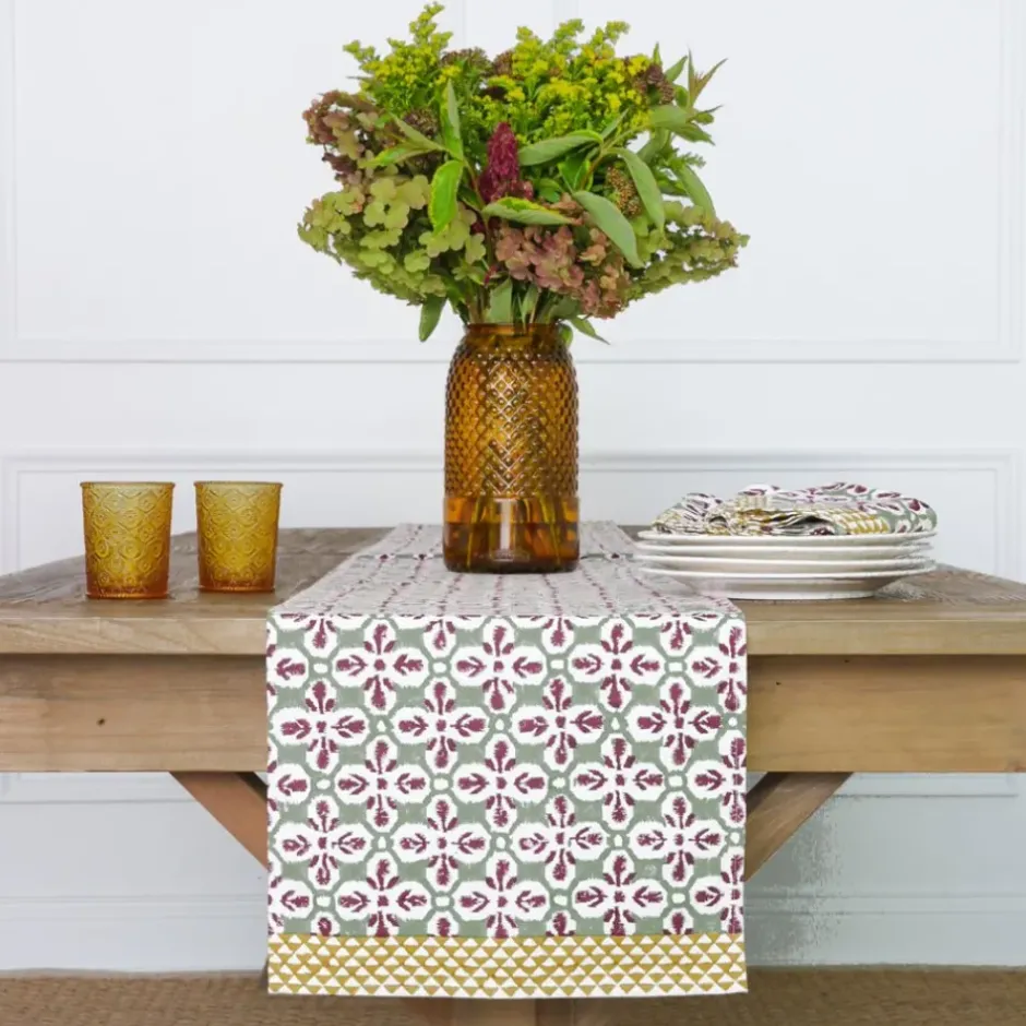 Pomegranate Inc Fleur de Lis Antique Jade Table Runner^ Table Runners