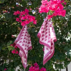 Pomegranate Inc Geo Feather Fuchsia Napkin | Set of 4^ Napkins
