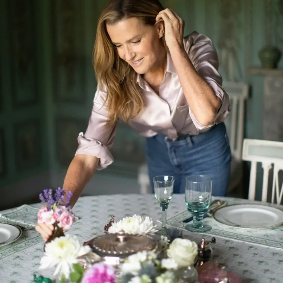 Pomegranate Inc India Hicks Cuban Flower Blue & Green Tablecloth^ Tablecloths