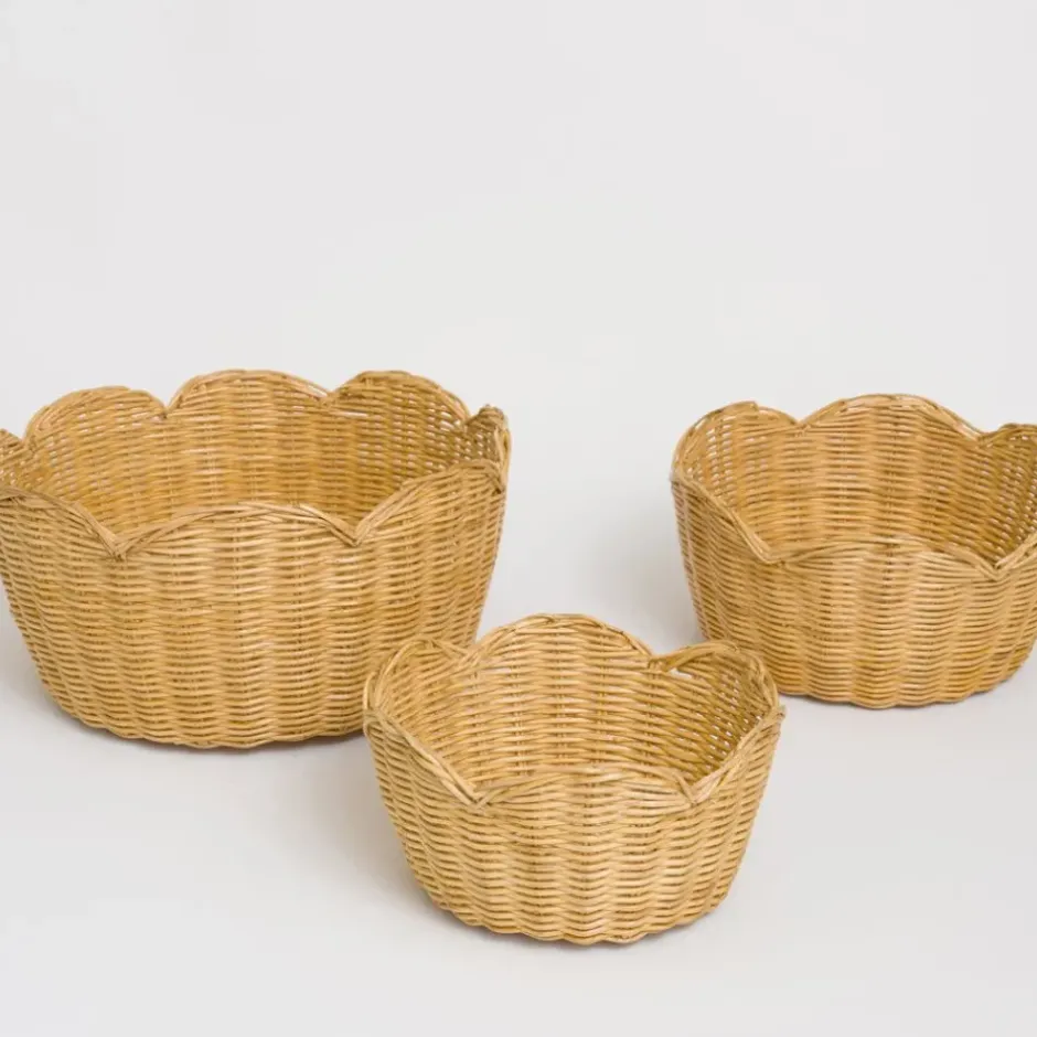 Pomegranate Inc Natural Wicker Scalloped Bowl^ Serveware|Rattan, Wicker & Bamboo