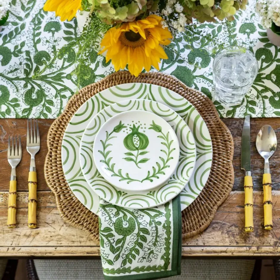 Pomegranate Inc Pomegranate Crest Green Dinner Plate | Set of 2^ Dinnerware